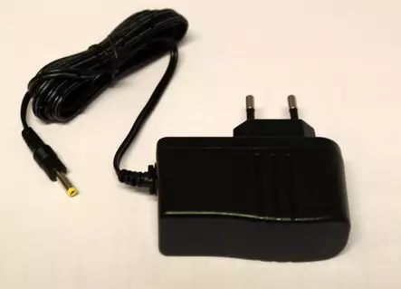 Burrel Verkkovirtalähde - Riistakamerat - 40-40-6438347000560 - 1