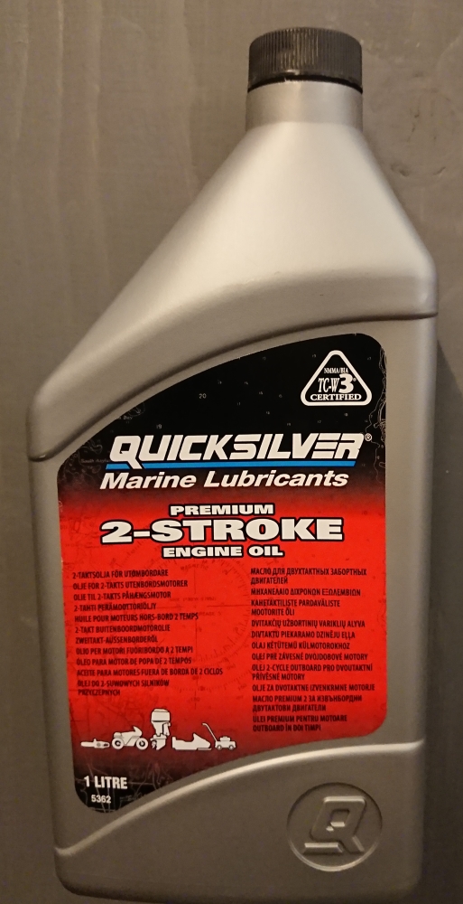 Quicksilver Premium 2-Tahti perämoottoriöljy - Perämoottori- ja keulakonetarvikkeet - 745061738584 - 1