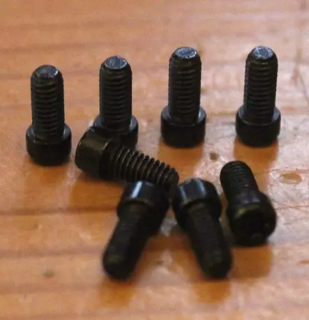 Sako Optilock kiikarinjalkojen torx-kansiruuvisarja 8 kpl - Aseiden kiikaritähtäimien ja tähtäimien tarvikkeet - 40-40-3950001260538 - 1