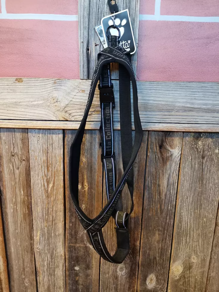 Hurtta Pehmustettu Y-valjas, Musta POISTUVA TUOTE! - Koiran pannat ja valjaat - 6410329301278 - 1